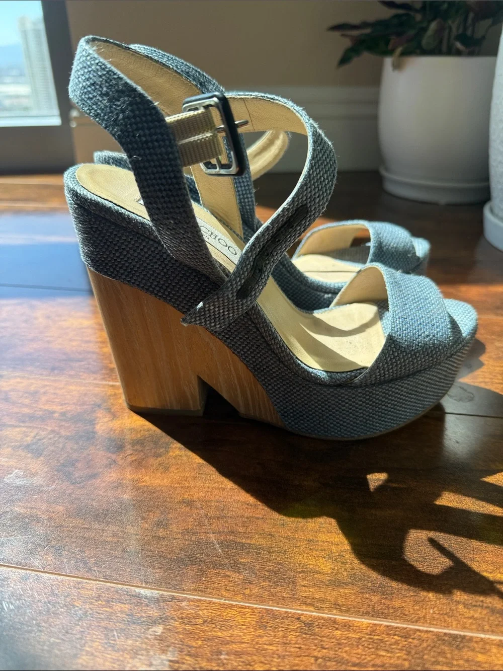 Chunky Platform Ankle-Strap wedge